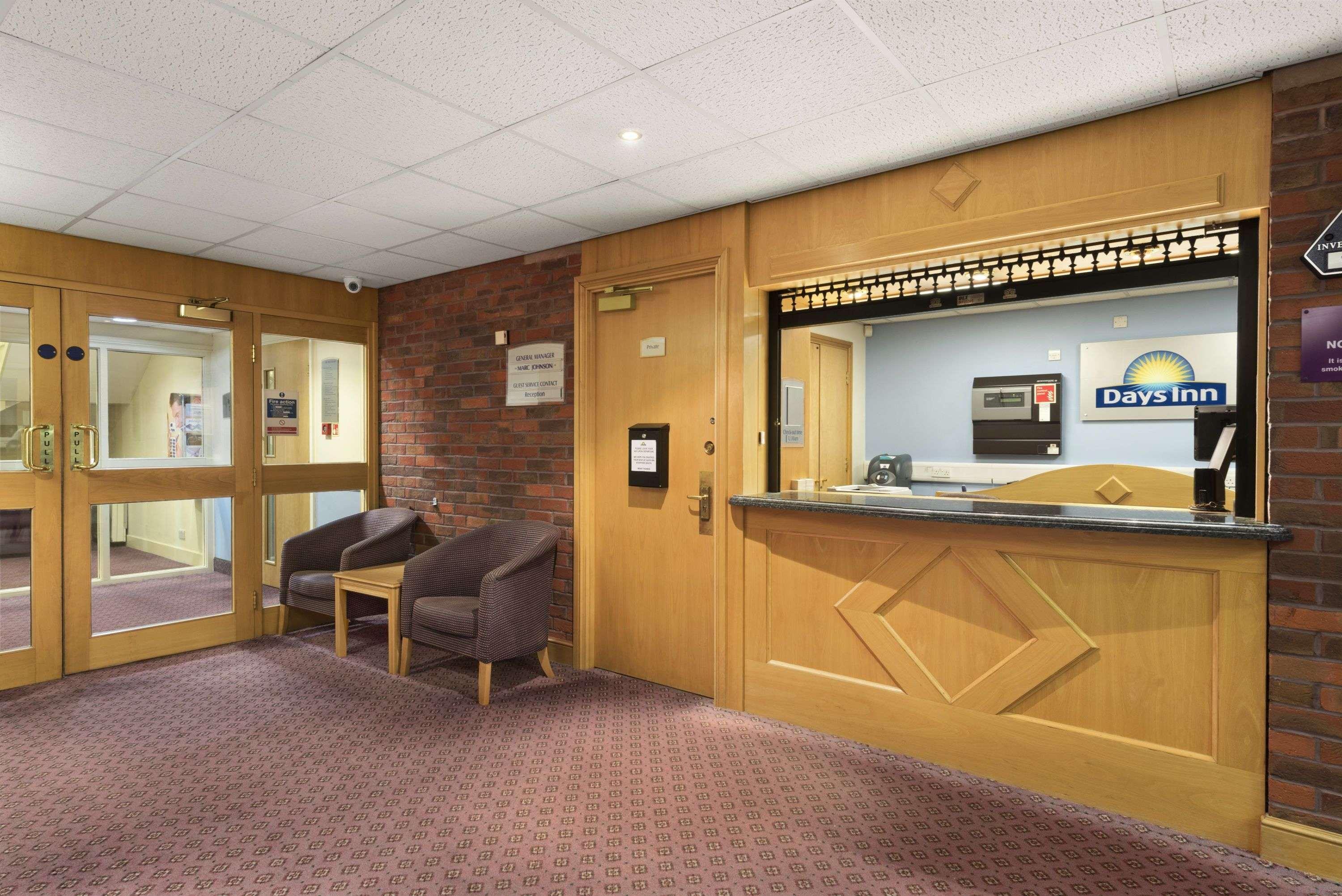 Days Inn Stafford Kültér fotó