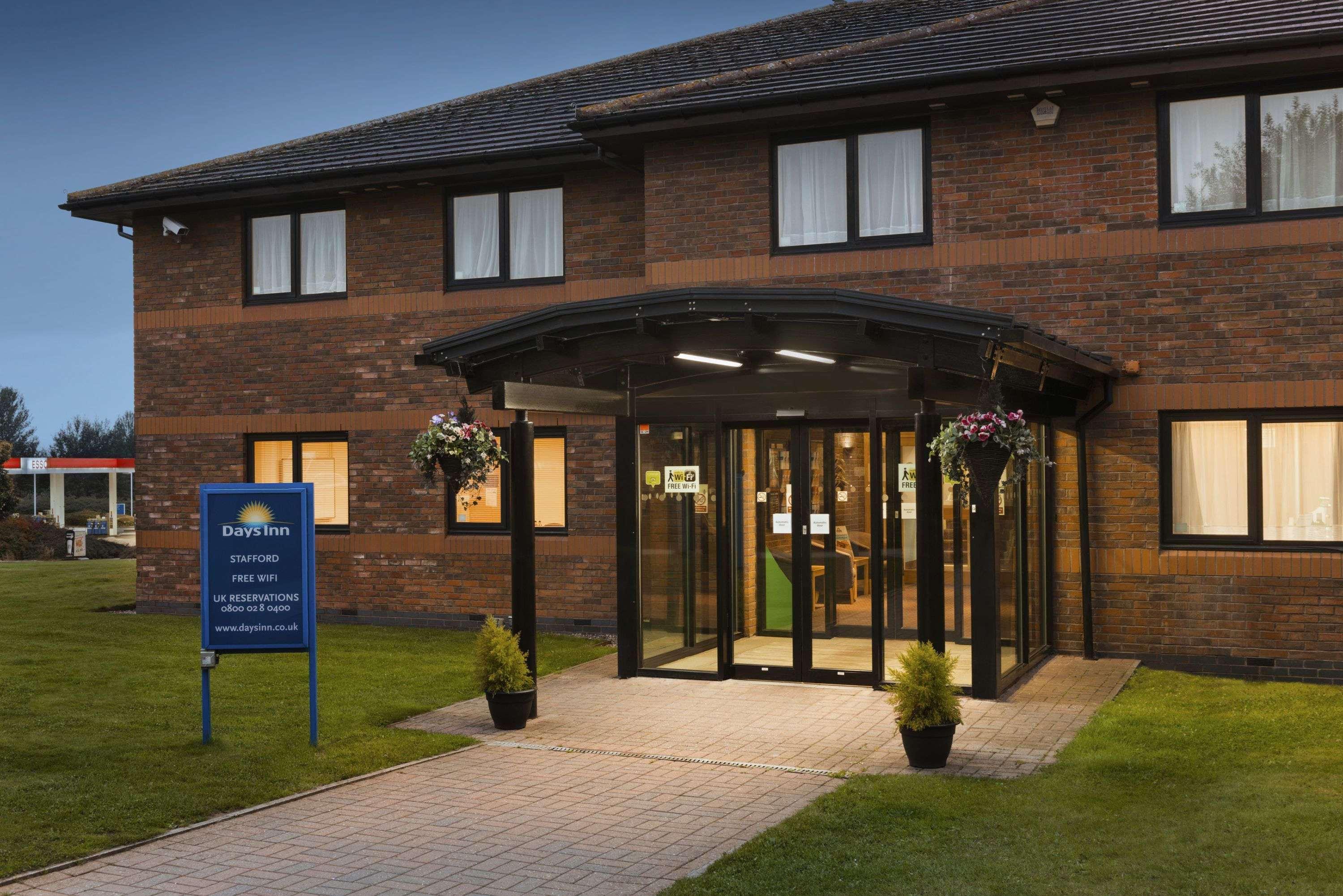 Days Inn Stafford Kültér fotó